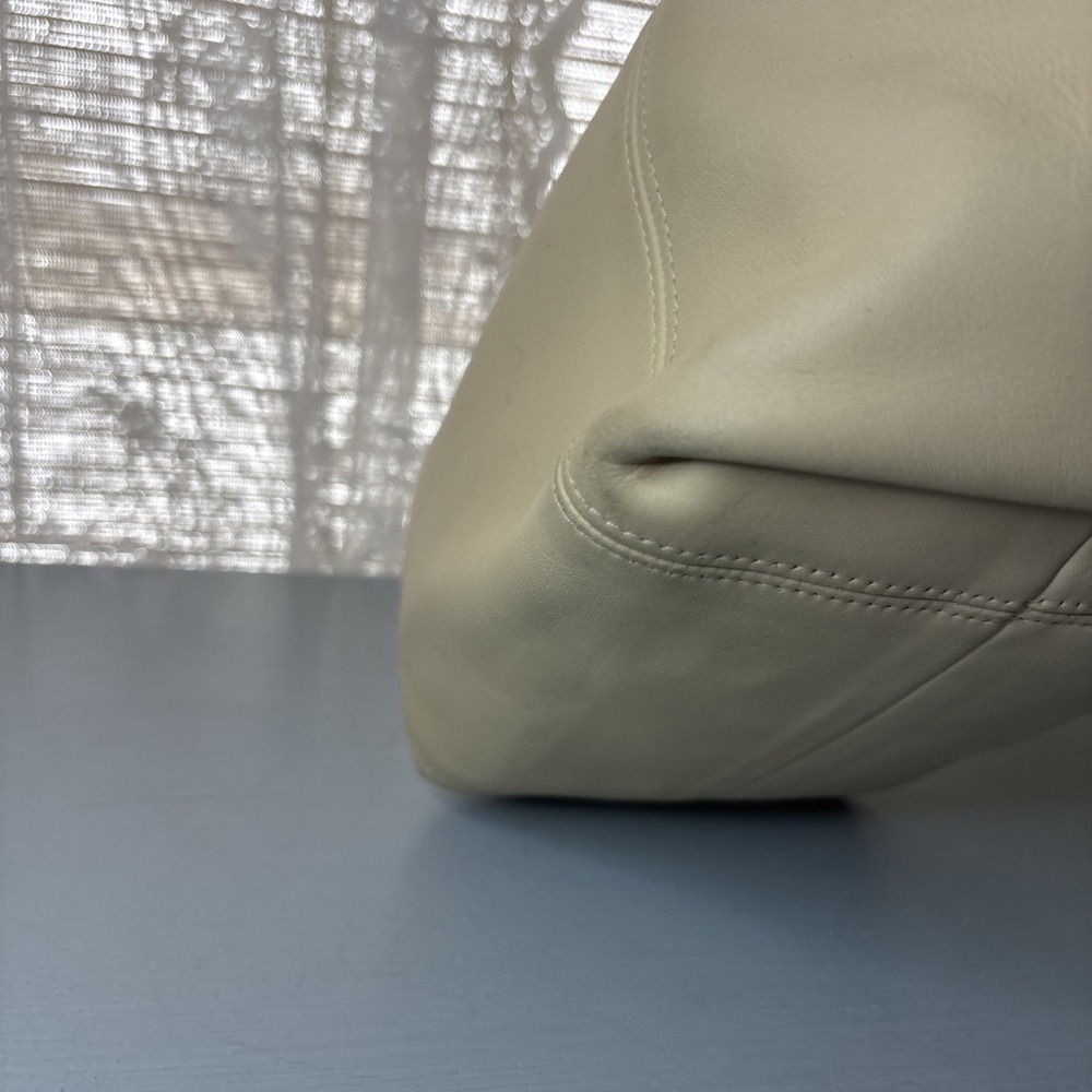 Vintage COACH Bone White Leather, Waverly Tote Bag, Zip, 4133 90s Dominican - Picture 13 of 16